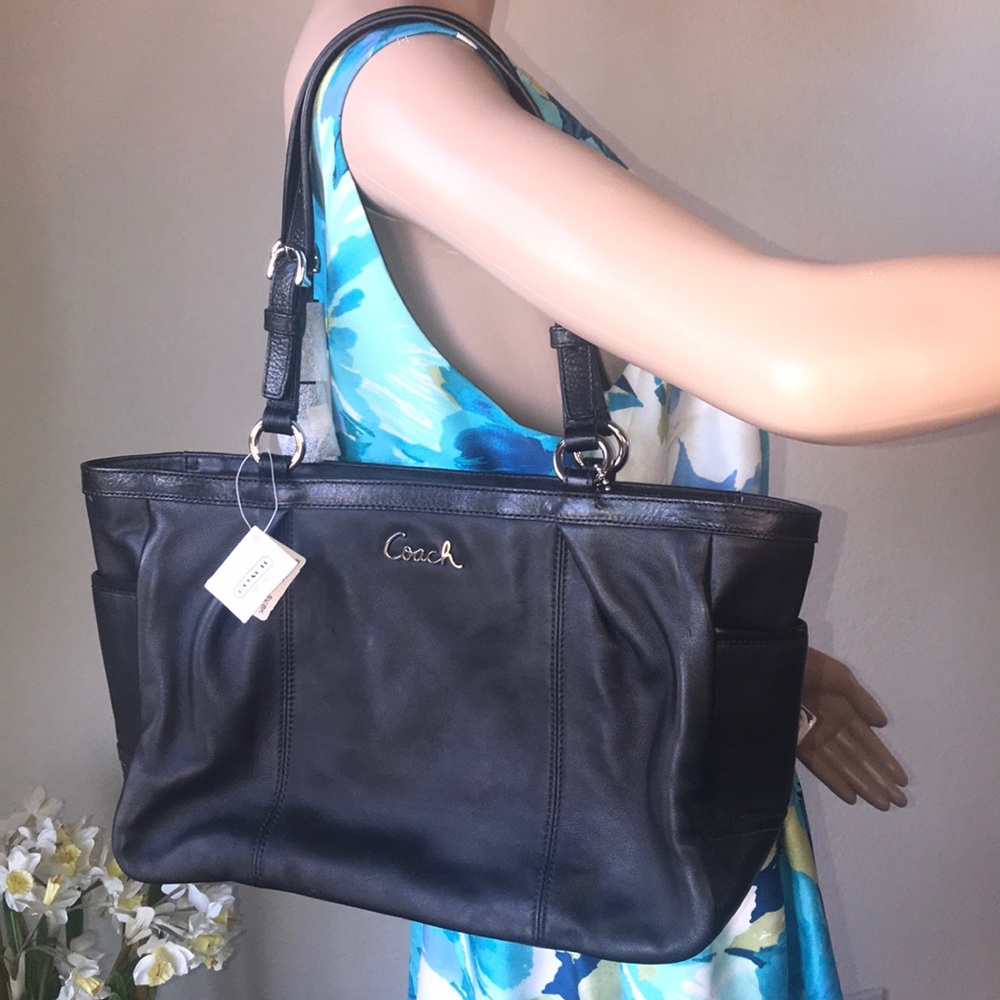 Authentic Coach East Went Gallery Leather Tote